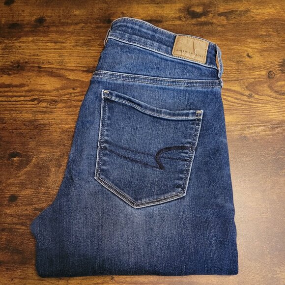 American Eagle Jeans 8 R Next Level Stretch Jegging Crop Medium Dark Wash Ripped - Picture 3 of 11
